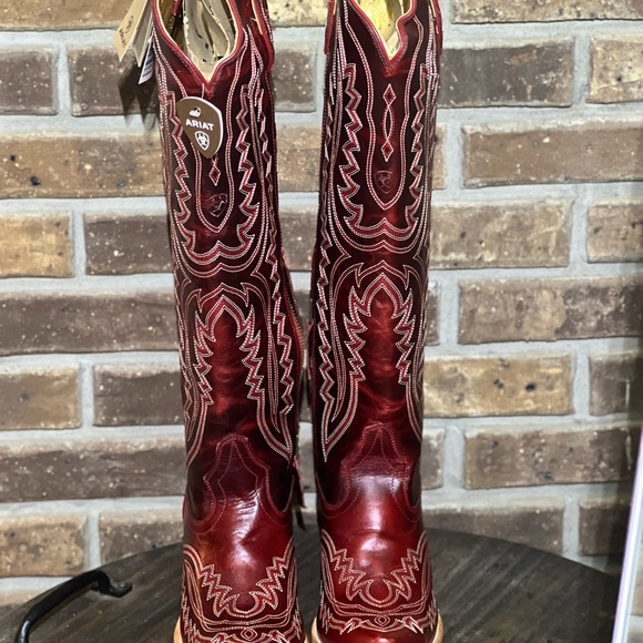 Ariat Shoes - Ariat Women's Casanova Red Heeled Boots